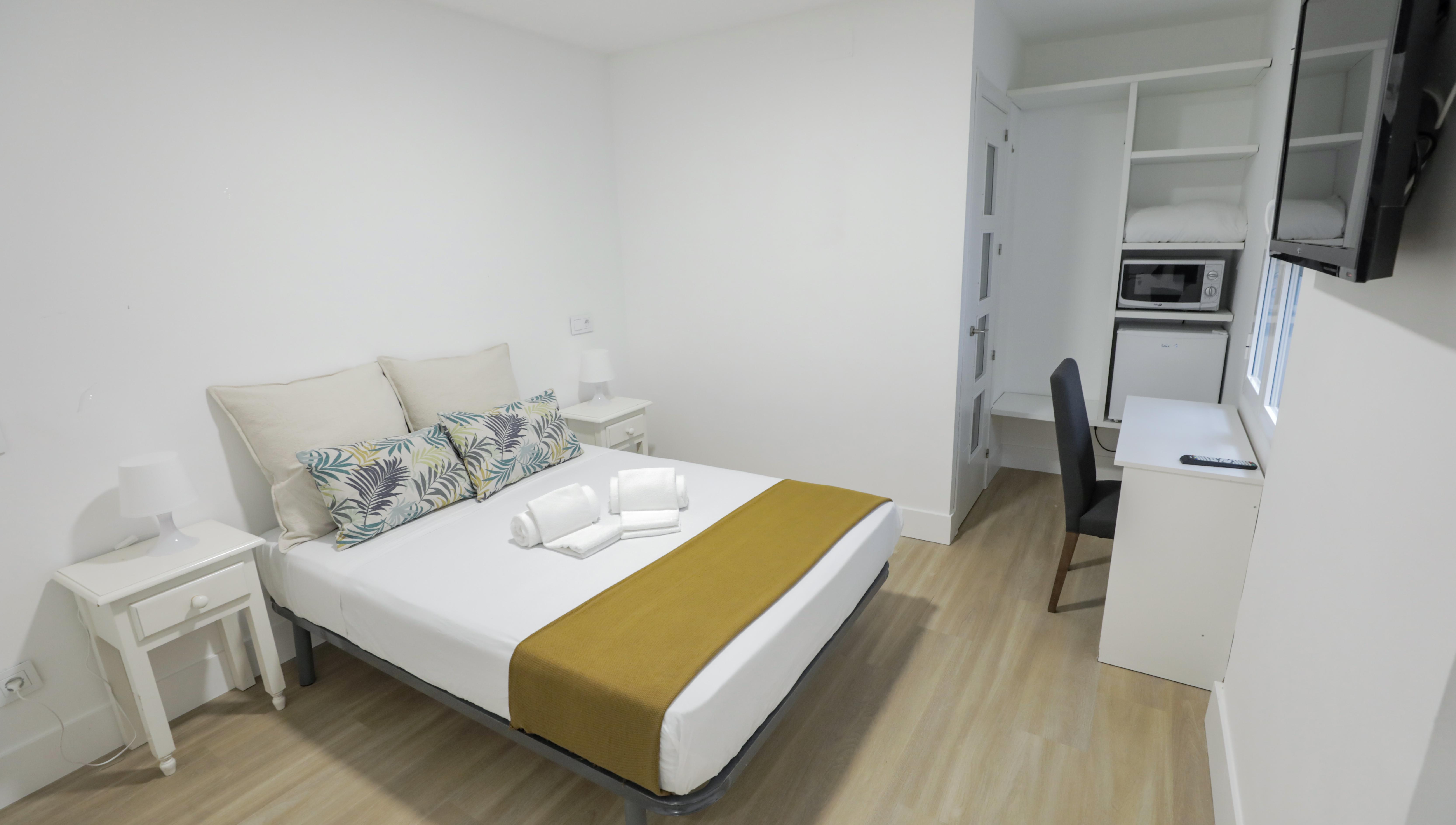 Pension Estrella Madrid Esterno foto